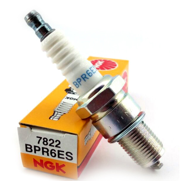 Свеча зажигания NGK BPR6ES suzuki DF 4-6 в Улан-Удэ